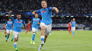 Аякс е домакин на Наполи в среща от Група А