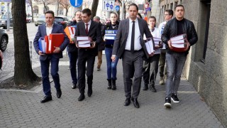 Инициативният комитет за запазване на националния празник на Република България