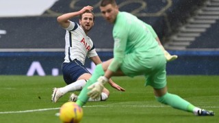 Тотнъм спечели домакинството си на Уест Бромич в среща от 23 ия