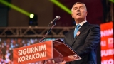 Джуканович подписа спорния закон за вероизповеданията в Черна гора 