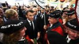  Макрон продължава да пази противоречивата пенсионна промяна във Франция 