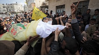 Палестинците отбелязват ден на национален траур заради най малко 16 те души