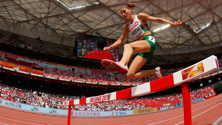 Президентът на атлетиката коментира скандала с Дънекова