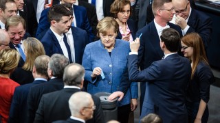 Германските депутати удължиха военните мисии на страната в чужбина до пролетта