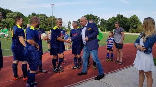 Министърът на младежта и спорта Красен Кралев посрещна в спортен