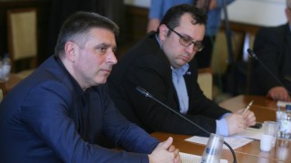Обсъждат законовите пречки пред дуалното образование