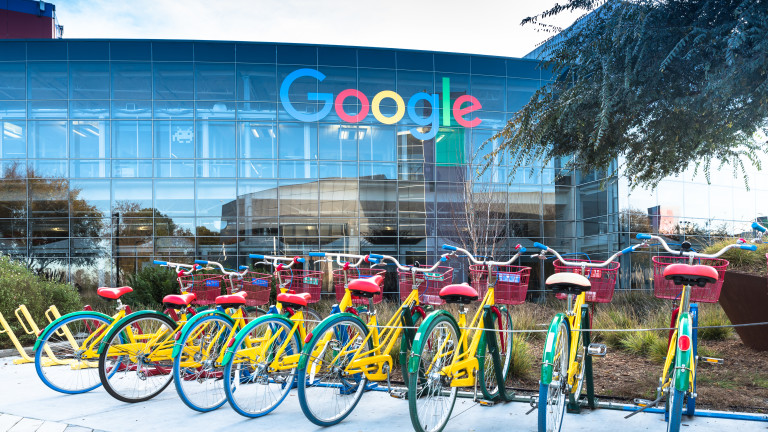 Google налива доста средства в бизнеса си с облачните услуги,
