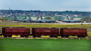 САЩ местят ядрените си оръжия от Турция в Румъния, Букурещ опровергава