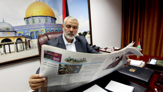 Палестинският лидер Махмуд Абас не ни представлява Това заяви Халил