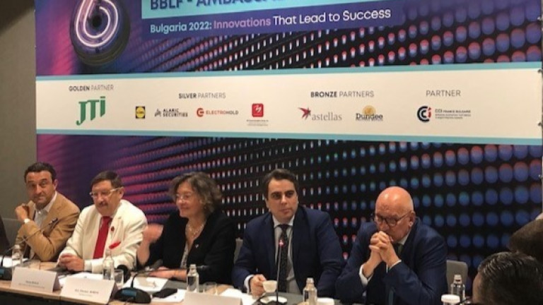 Асен Василев е притеснен, че фондовете по Плана за възстановяване ще спрат, ако няма реформи