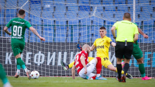 Дори в Гана се чудят как финал за Купа се