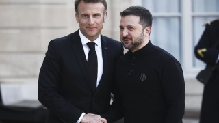 Франция дава €2 млрд. военна помощ на Украйна