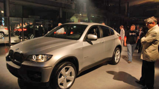 BMW X6 пристигна в България