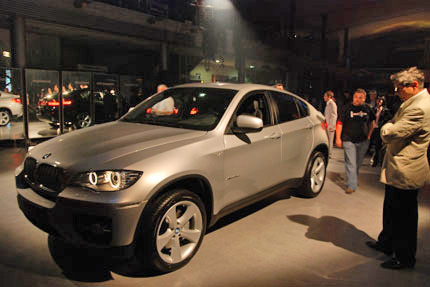 BMW X6 пристигна в България