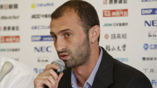 Илиян Стоянов прави дузпа при загуба на своя тим