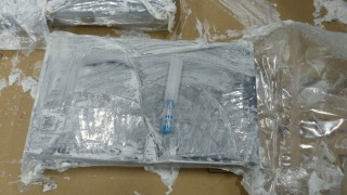 Гръцката полиция откри 21 килограма кокаин с приблизителна стойност един