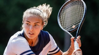 Йоана Константинова се класира за четвъртфиналите на двойки при девойките