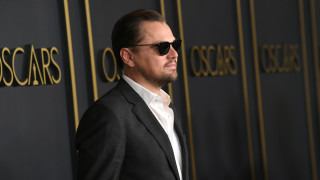 Откакто се раздели с Камила Мороне името на Леонардо ди