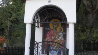 Настаняват около 80 бежанци от Украйна в част от манастирите в Софийска епархия