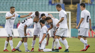 Славия официално отново е на мода Белите не спират да