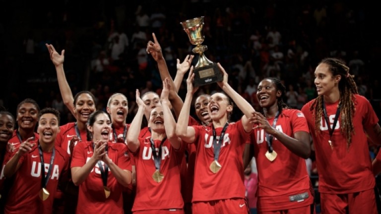 Дамският баскетболен отбор на САЩ спечели десета световна титла. На