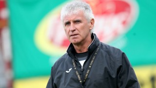 Локомотив София обяви че се разделя с халфа Християн Чипев