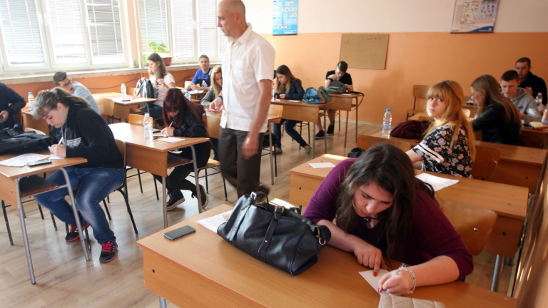 Повече дуални паралелки искат училищата в Дупница