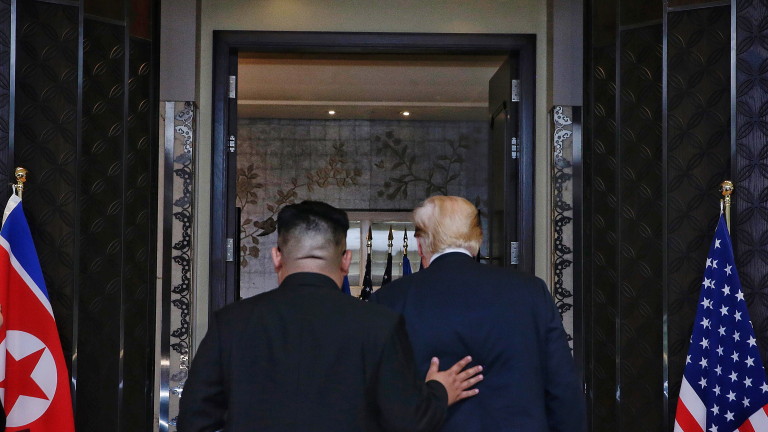Китай обяви за историческа срещата между Тръмп и Ким