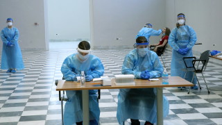 Гърция официално е във втора вълна на заразяване с коронавирус