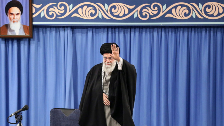 Иранският върховен лидер аятолах Али Хаменей каза в събота, че