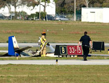 Самолет се разби на летище в Ню Джърси