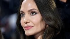 Анджелина Джоли отново е обратно на всички