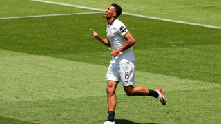 Манчестър Юнайтед проявява интерес към халфа на Борусия Дортмунд