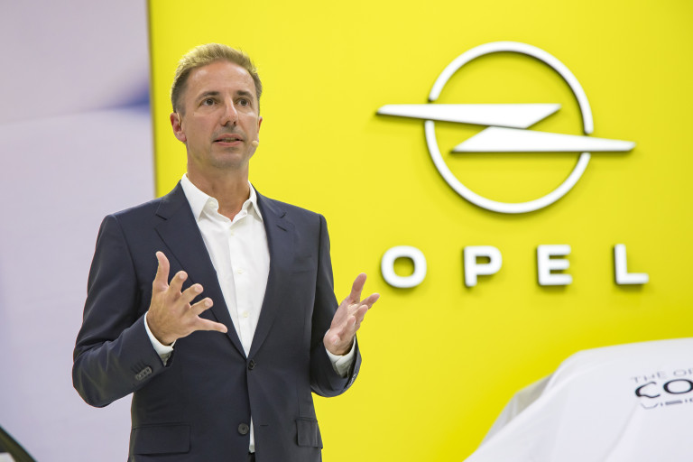 Изпълнителният директор на Opel Флориан Хютл