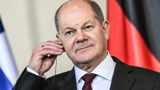 Германският канцлер Олаф Шолц и руският президент Владимир Путин разговаряха