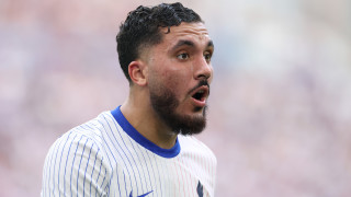 Манчестър Сити обяви официално привличането на френския национал Раян Шерки