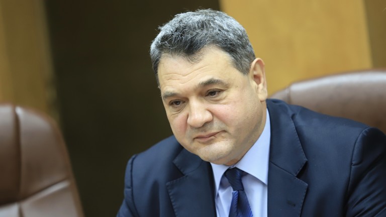 Главният секретар на МВР: Акцията спрямо полицая с мигранти не е случайна