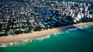 Обрат: САЩ спасява финансово колабиралия остров Пуерто Рико