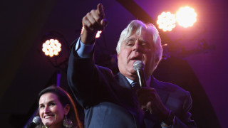 Защо Джей Лено не е стъпвал в басейна си от 30 години