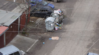 ДАНС поема кризата с боклука в София
