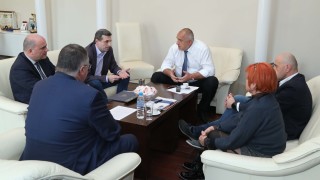 От синдикатите са притеснени от спекулативното боравене с данни за