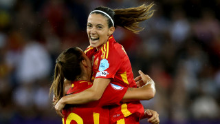 Ежегодната церемония по връчването на Златната топка отново привлече вниманието