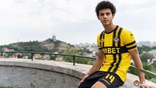 Ботев Пловдив удължи договора на Бисер Бонев съобщиха от футболния