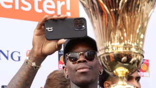 Капитанът на световния шампион по баскетбол Германия Денис Шрьодер