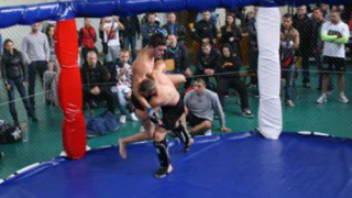 Руски боец се изгаври с боса на UFC (СНИМКА)
