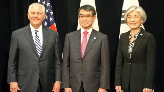 Япония предупреди по време на международната среща за Северна Корея