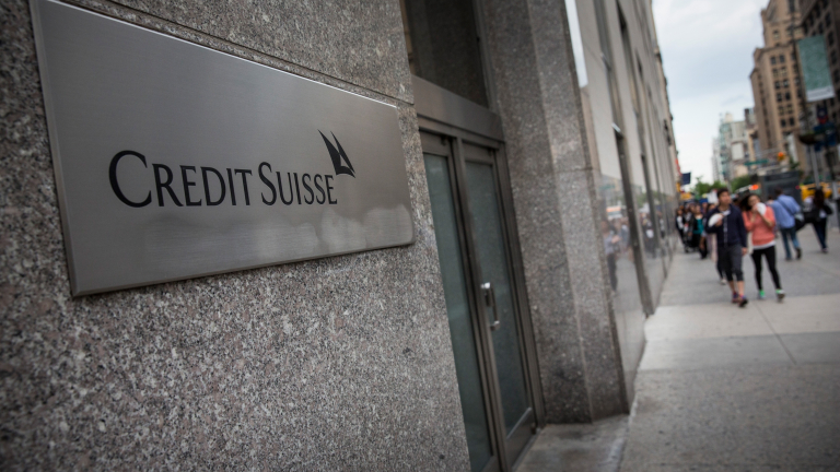 Служител на Credit Suisse "ограбил" бившия грузински премиер и руски богаташи