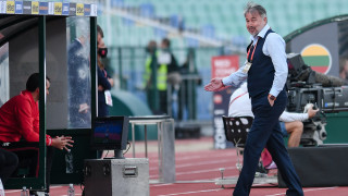 Националният селекционер Ясен Петров бе изключително емоционален след победата