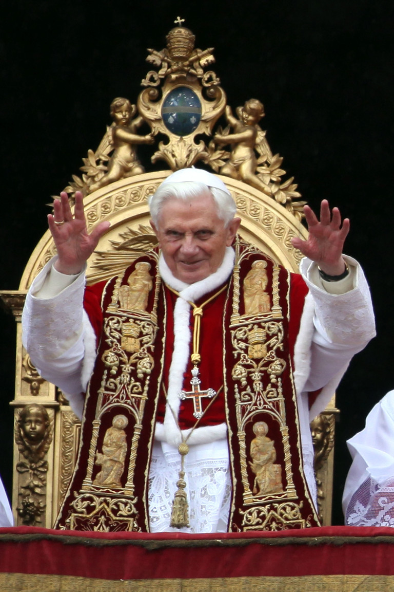 Папа Бенедикт XVI през 2010 г.