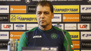 Пред нов проблем се изправи селекционерът на България Петър Хубчев След